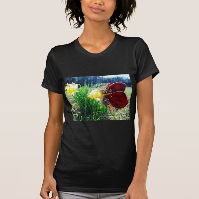 Camiseta Fada nos Daffodils (Frente)