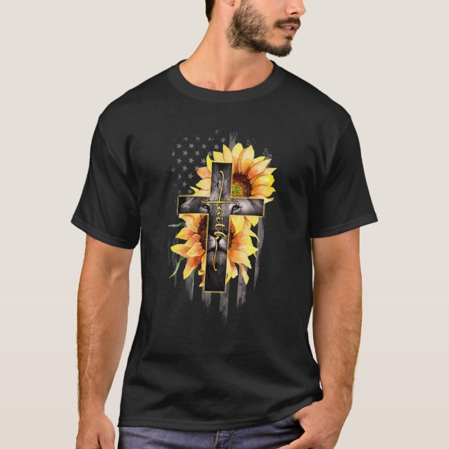 Camiseta Faith Cross Christian Lion Sunflower American Flag (Frente)