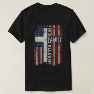 Camiseta Faith Family Freedom USA Flag Cross