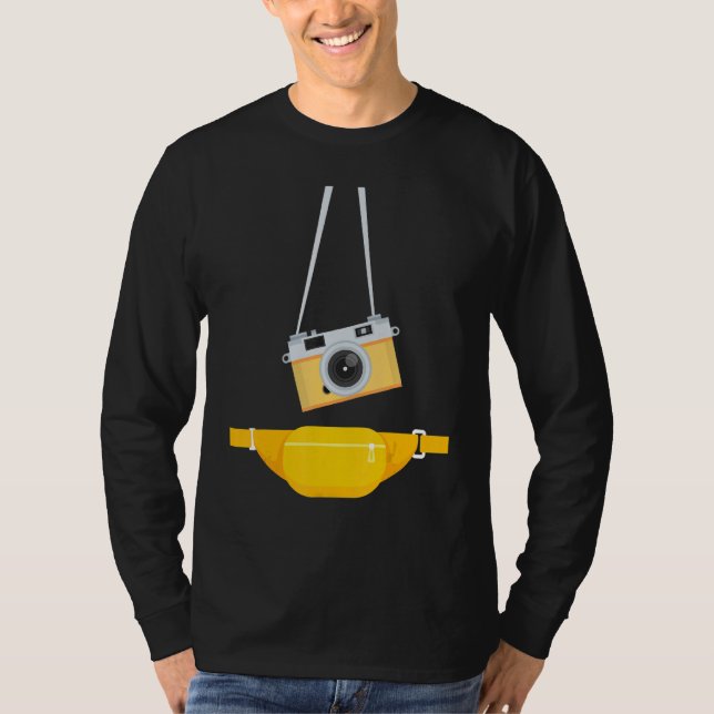 Camiseta Fake Tourist Photographer Strap Hanging Camera & W (Frente)