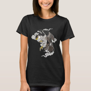Camiseta Falcon Hawk Voando X Nuvens Japonesas Tattoo Flash