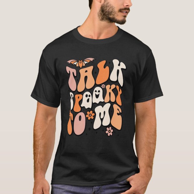 Camiseta Fale "Spooky" Comigo Vibes "Spooky" Ghost Groovy H (Frente)
