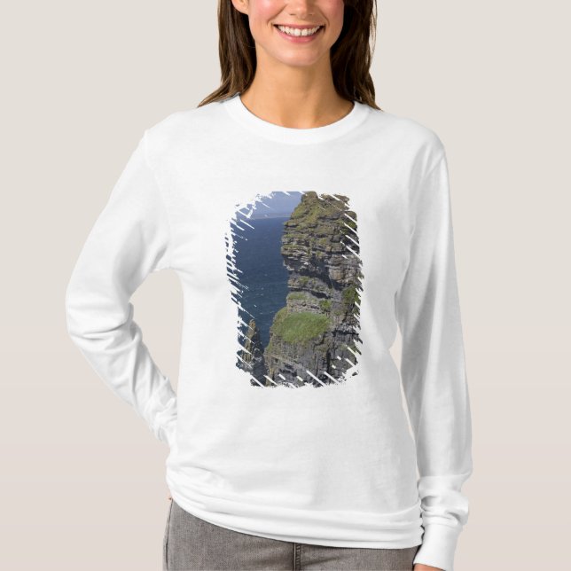 Camiseta Falésias Cênicas de Moher e Torre O'Brien (Frente)