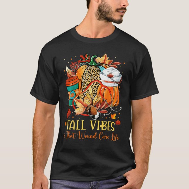 Camiseta Fall Vibes That Nurse Life Nurse  Nurse Happy Nurs (Frente)