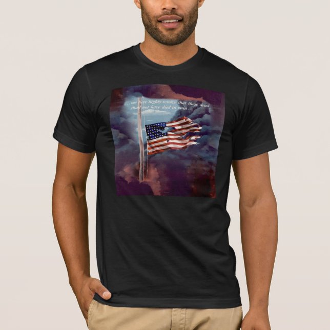 Camiseta Fallen, Mas Não Esquecido, Fumaça e Bandeira Rasga (Frente)