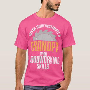 Camiseta Família Avô De Madeira Nunca Subestima Esqui
