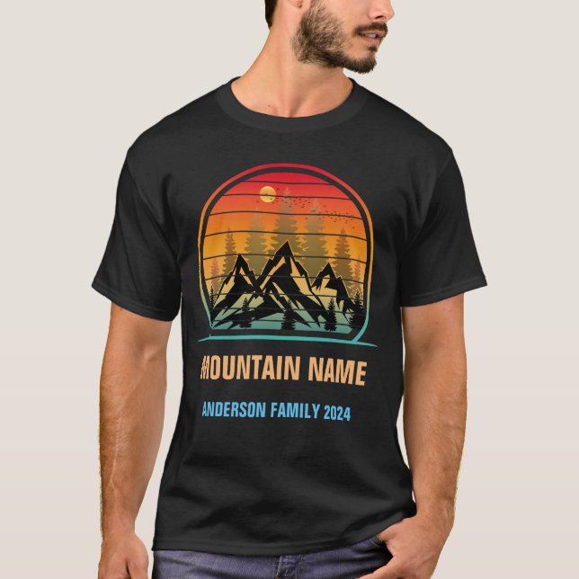 Camiseta Família de Acampamento em Montanhas Personalizadas (Frente)