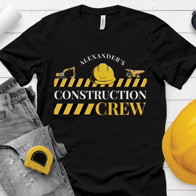 Camiseta Família de Festa de aniversário de Garoto de Const (Funny birthday boy name construction crew building dump truck digger family party black t-shirt)