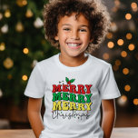 CAMISETA FAMÍLIA DE NATAL DE RETRO FESTIVO<br><div class="desc">Prepare-se para celebrar a temporada de Férias com nosso super legal T-SHIRT! . O texto diz: "FELIZ FELIZ MERRY CHRISTMAS" numa combinação moderna de caracteres retrorados e manuscritos. Todas as cores são editáveis</div>