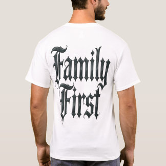 Camiseta Família em Primeiro Lugar