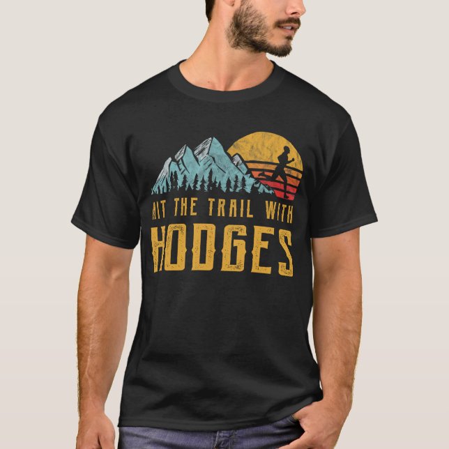 Camiseta Família HODGES em Execução - Aperte a trilha com H (Frente)