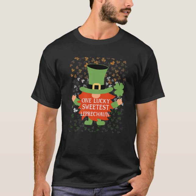 Camiseta Família Lucky Gnomo, Dia de São Patrício Engraçado (Frente)