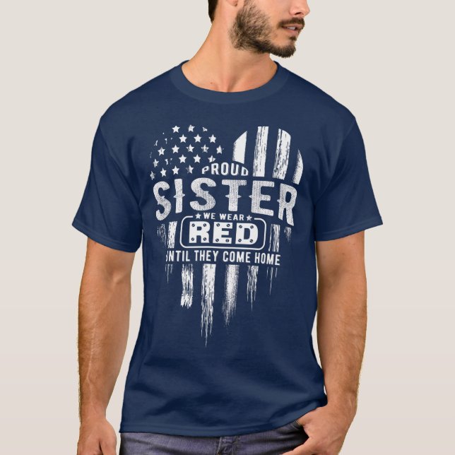 Camiseta Família Militar Orgulhosa Irmã Vermelha Sexta-feir (Frente)
