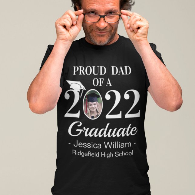 Camiseta Família Orgulhosa De Graduação Personalizada Com F (Criador carregado)