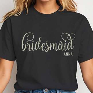 Camiseta Fancy Off-White Script Bridesmaid Bachelorette