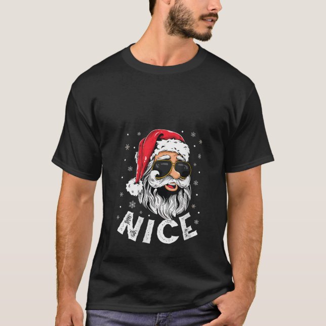 Camiseta Fantasia de Natal de Casais Combinando Malvado ou  (Frente)