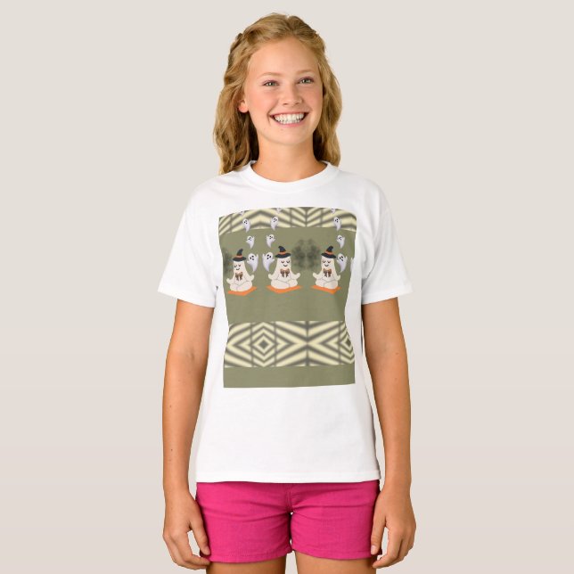 Camiseta Fantasma Fofo Meditando com Chapéu de Bruxa (Frente Completa)