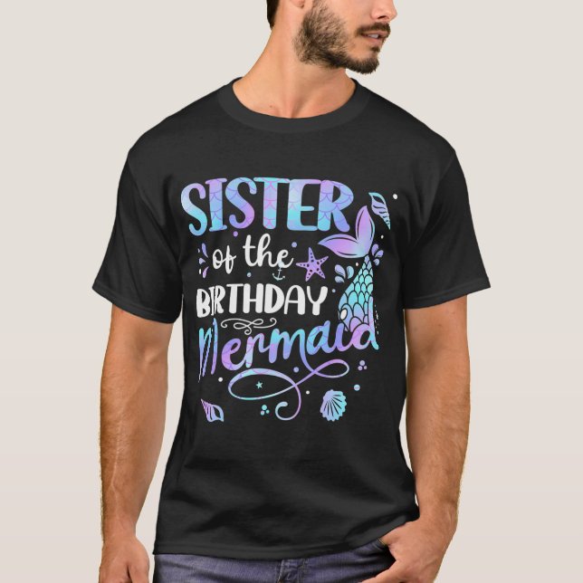 Camiseta Fantasmas Assustadores Acampando em Cabana Isométr (Frente)