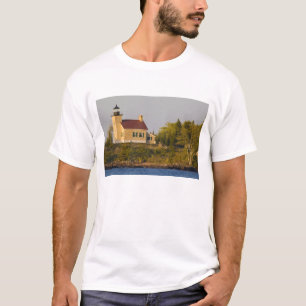 Camiseta Farol no Lago Superior perto de Copper Harbor