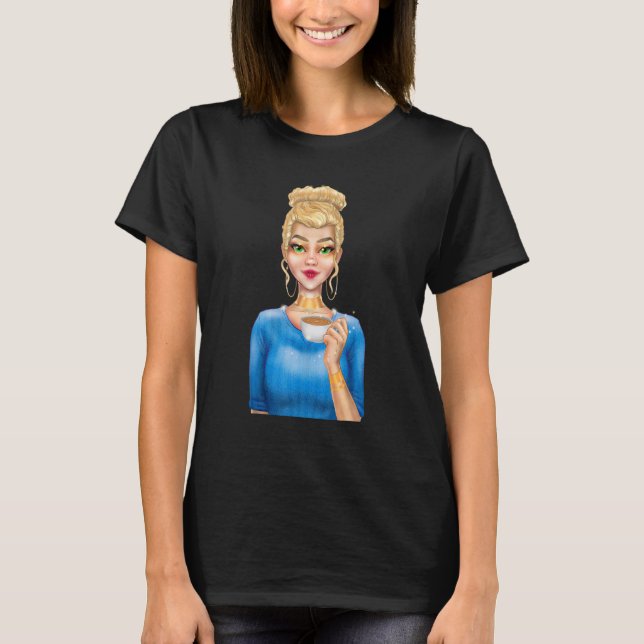 Camiseta Fashion Blonde Woman Holding Cup of Coffee Hand Dr (Frente)