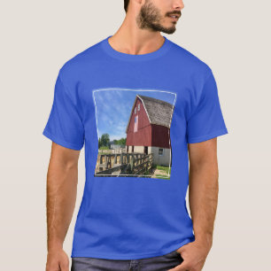 Camiseta Fazendas Red Barn Com Bandeira Americana
