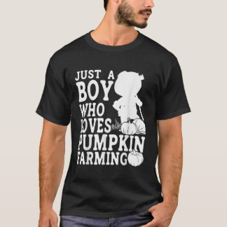 Camiseta Fazendeiro De Abóbora Apenas Um Menino Que Ama O F