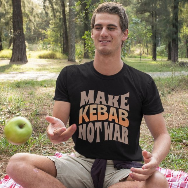 Camiseta Fazer com que o Kebab não seja guerra | Kabab Koob (Make Kebab Not War | Kabab Koobideh T-Shirt)