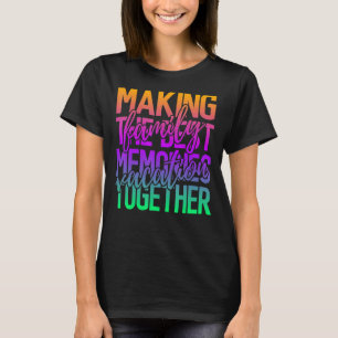 Camiseta Fazer de Férias de Correspondência Familiar As Mel
