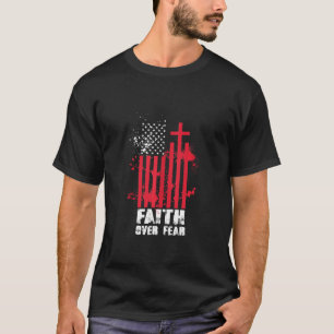 Camiseta Fé do Medo do Sacerdote Americano de Bandeira