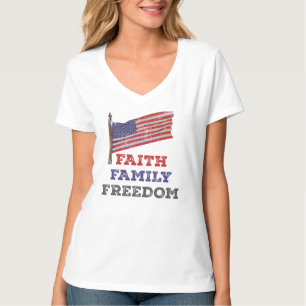 Camiseta Fé Família Liberdade
