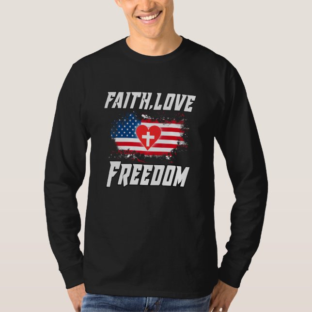 Camiseta Fé Love Freedom American Flag Flower For Cristo (Frente)
