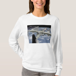 Camiseta Feche acima da vista da canela entrada