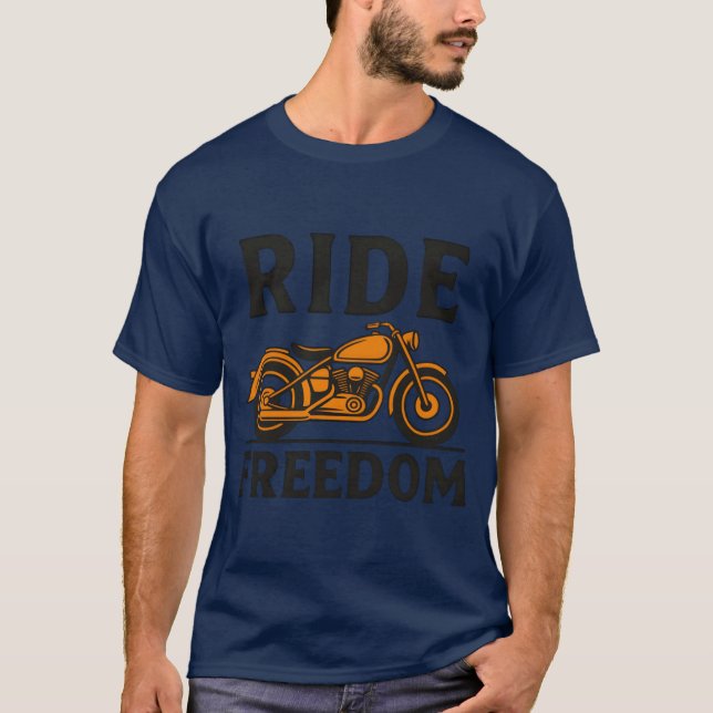 Camiseta Feel the Freedom Retro Motorcycle Ride Fast Art bo (Frente)