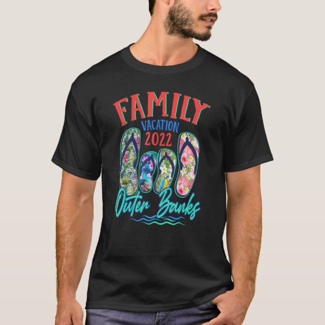 Camiseta Feira de Chinelos do Outer Banks Carolina 2022 Fam (Frente)