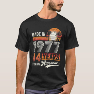 Camiseta Feita Em 1977, 44 Anos Sendo Uma Vintage Incrível