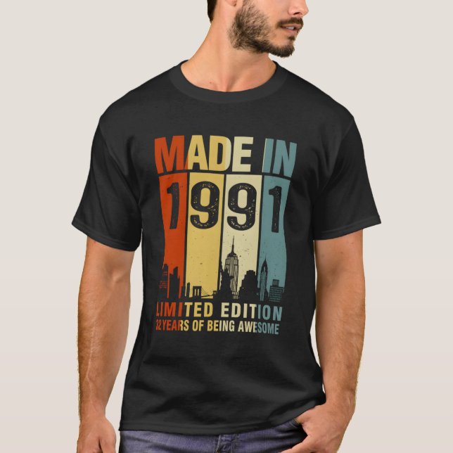 Camiseta Feita Em 1991 32 Anos De Esforço (Frente)