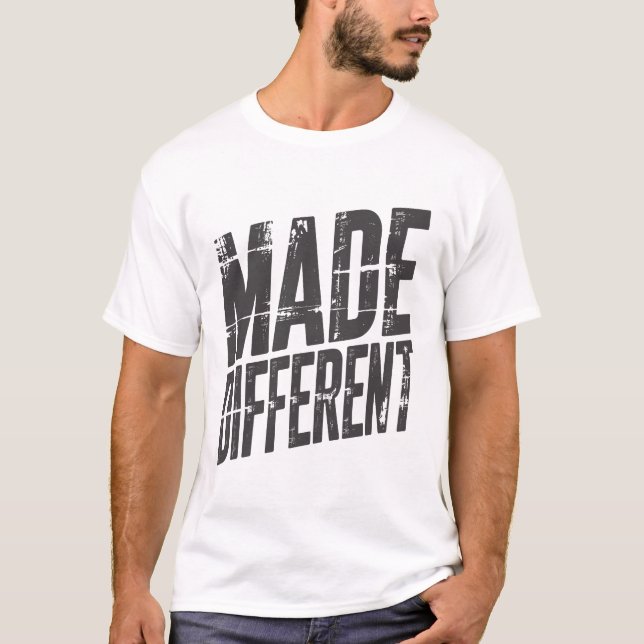 Camiseta Feito Diferente Tipografia Motivacional em Negrito (Frente)