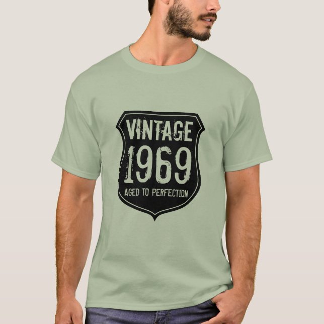 Camiseta Feito em 1969 | envelhecido até à perfeição em cam (Frente)