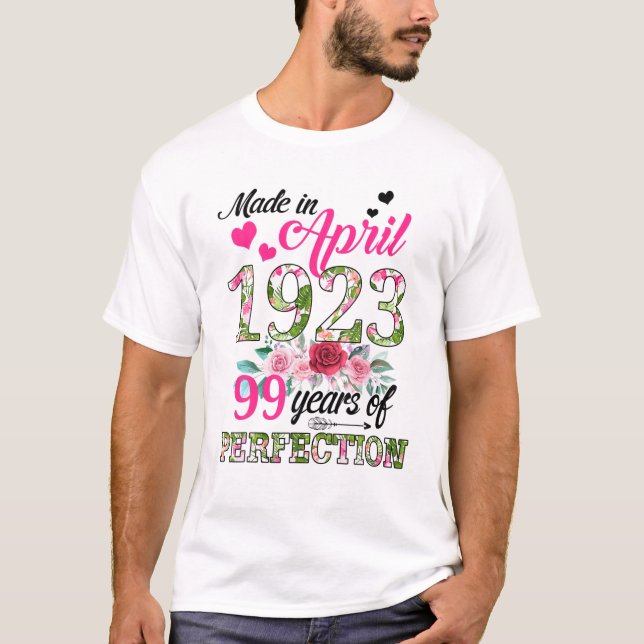 Camiseta Feito Em Abril De 1923, Com 99 Anos De Idade Flora (Frente)