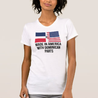 Camiseta Feito em América com peças dominiquenses