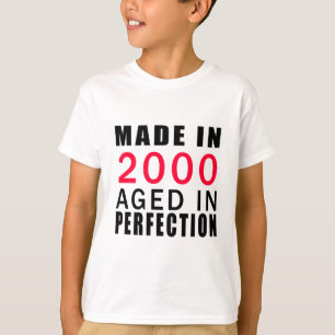 Camiseta Feito envelhecido em 2000 na perfeição