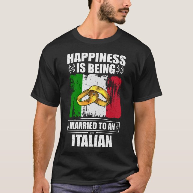 Camiseta Felicidade É Casada Com Um Italiano (Frente)