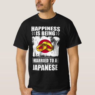 Camiseta Felicidade É Casada Com Um Japonês