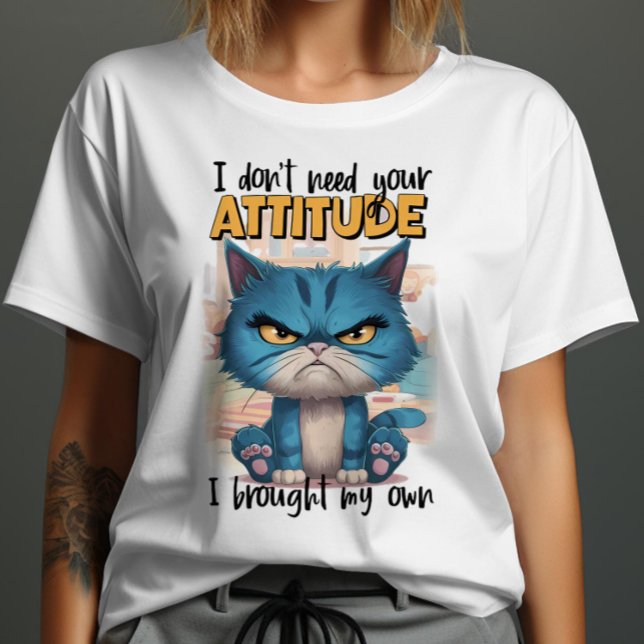 Camiseta Felino Rebelde: Gato Azul Com Olhos Amarelos (Criador carregado)