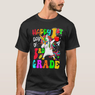 Camiseta Feliz 1º Dia de Meninos do 3º Ano do Unicórnio Fel