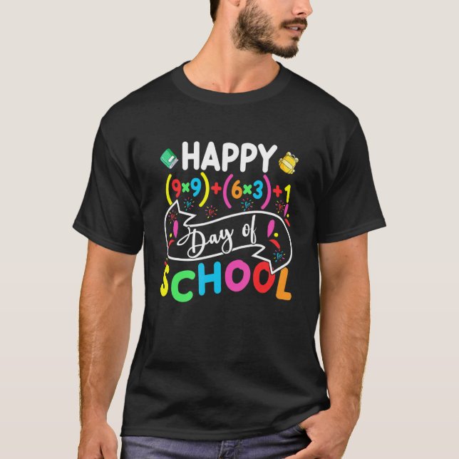 Camiseta Feliz 100 Dias De Professora De Matemática Na Esco (Frente)