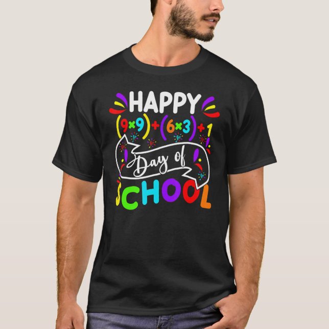 Camiseta Feliz 100 Dias de Professora de Matemática na Esco (Frente)