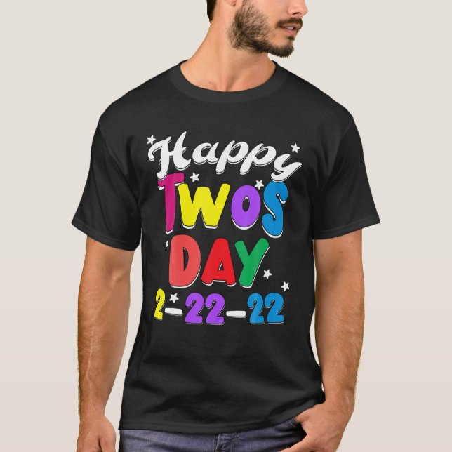 Camiseta Feliz 2.º aniversário 2022 Feira-Leopardo-Rainbow  (Frente)