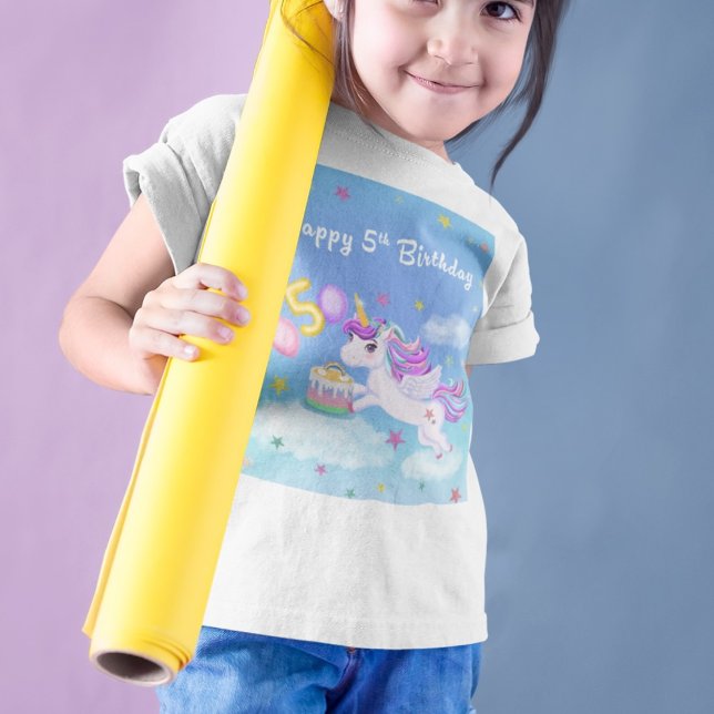 Camiseta Feliz 5 Birthday Unicorn com Bolo de Aniversário (Criador carregado)