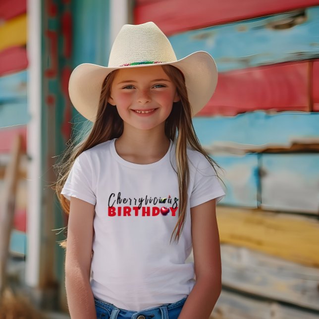 Camiseta Feliz aniversário de slogan de cereja (Criador carregado)